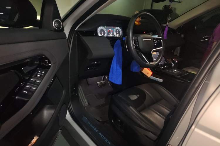 Used Land Rover Range Evoque 2023 Aurora L 249 PS Collins Antique Bronze Special Edition Driver Seat