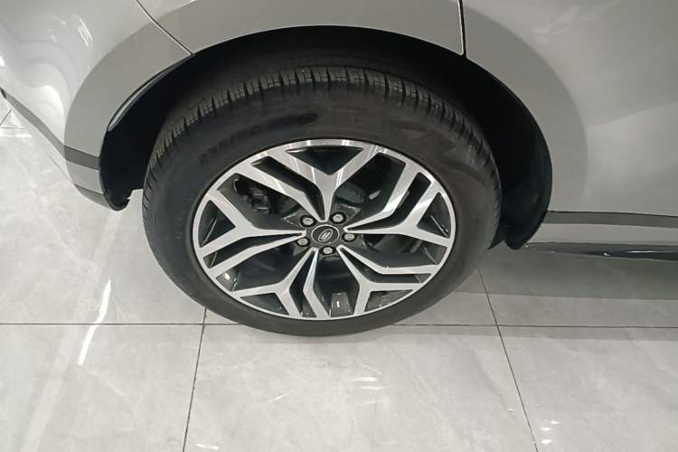 Used Land Rover Range Evoque 2023 Aurora L 249 PS Luxury Edition Exterior 5