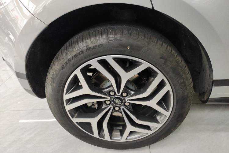 Used Land Rover Range Evoque 2023 Aurora L 249 PS Luxury Edition Exterior 5