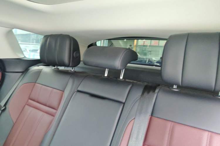 Used Land Rover Range Evoque 2023 Aurora L 249 PS Luxury Edition Headliner