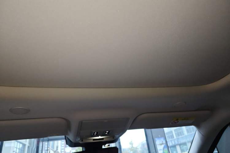 Used Land Rover Range Evoque 2023 Aurora L 249 PS Luxury Edition Headliner