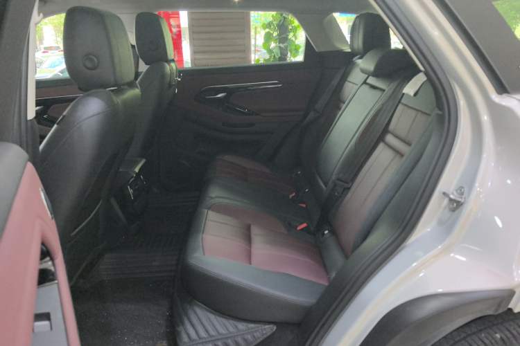 Used Land Rover Range Evoque 2023 Aurora L 249 PS Luxury Edition Interior 2