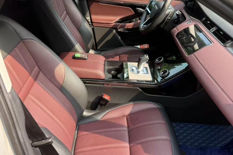 Used Land Rover Range Evoque 2023 Aurora L 249 PS Luxury Edition Interior 3