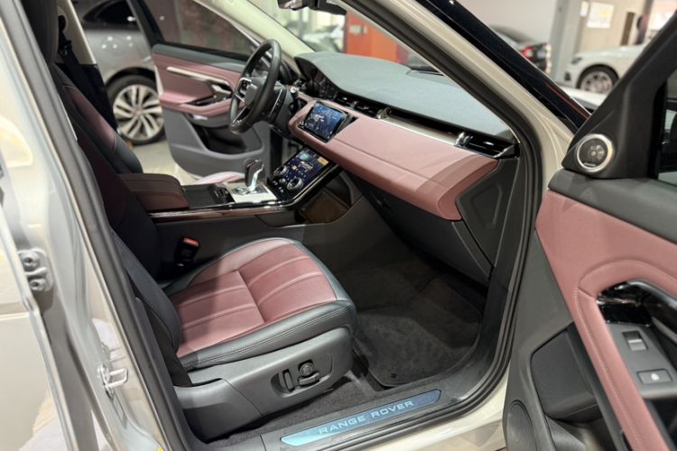 Used Land Rover Range Evoque 2023 Aurora L 249 PS Luxury Edition Interior 3