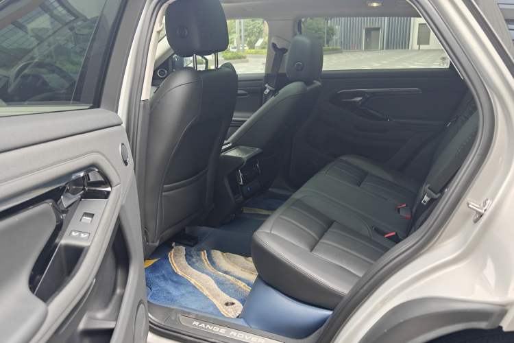Used Land Rover Range Evoque 2023 Aurora L 249 PS Collins Antique Bronze Special Edition Interior 6