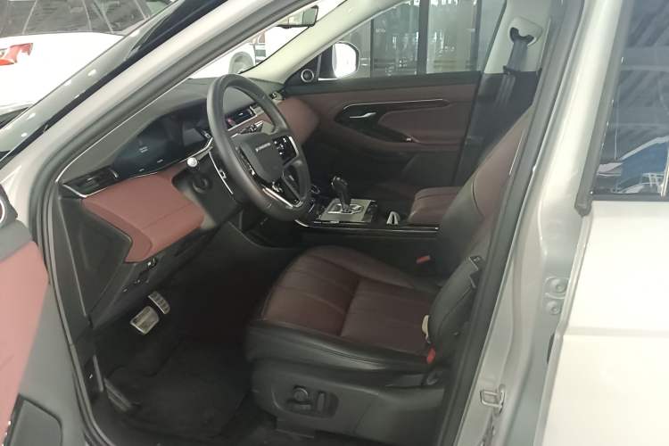Used Land Rover Range Evoque 2023 Aurora L 249 PS Luxury Edition Left Front Seat