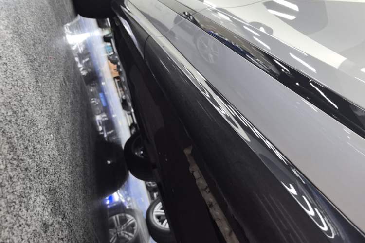 Used Land Rover Range Evoque 2023 Aurora L 249 PS Luxury Edition Left Side Sill