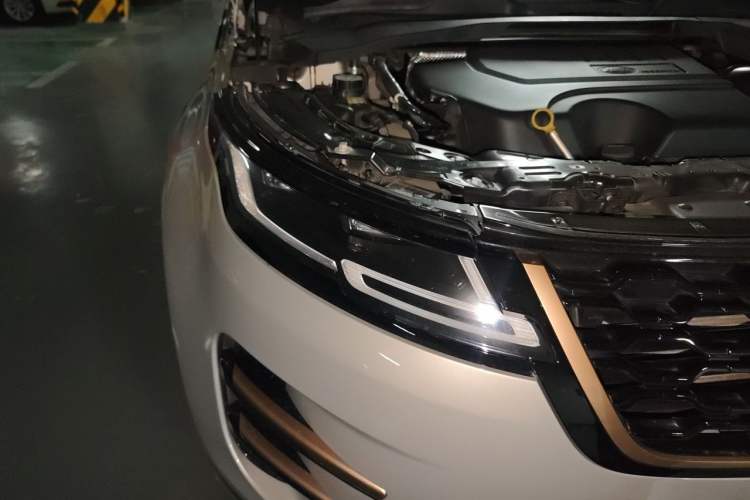 Used Land Rover Range Evoque 2023 Aurora L 249 PS Collins Antique Bronze Special Edition Right Front Headlight