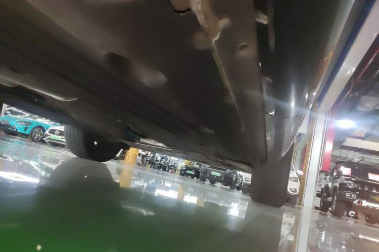 Used Land Rover Range Evoque 2023 Aurora L 249 PS Luxury Edition Right Side Sill