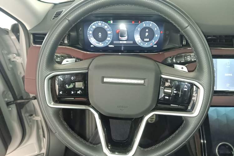 Used Land Rover Range Evoque 2023 Aurora L 249 PS Luxury Edition Steering Wheel