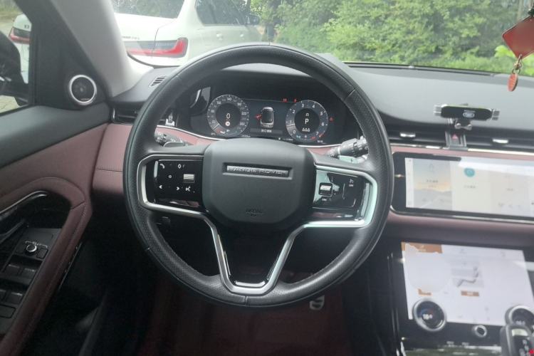 Used Land Rover Range Evoque 2023 Aurora L 249 PS Luxury Edition Steering Wheel