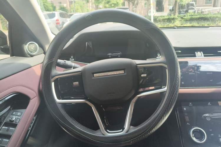 Used Land Rover Range Evoque 2023 Aurora L 249 PS Luxury Edition Steering Wheel