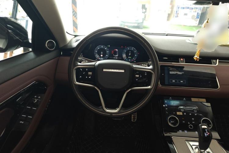Used Land Rover Range Evoque 2023 Aurora L 249 PS Luxury Edition Steering Wheel