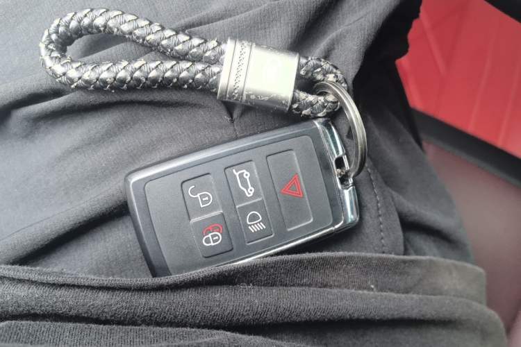 Used Land Rover Range Evoque 2023 Aurora L 249 PS Luxury Edition Vehicle Key