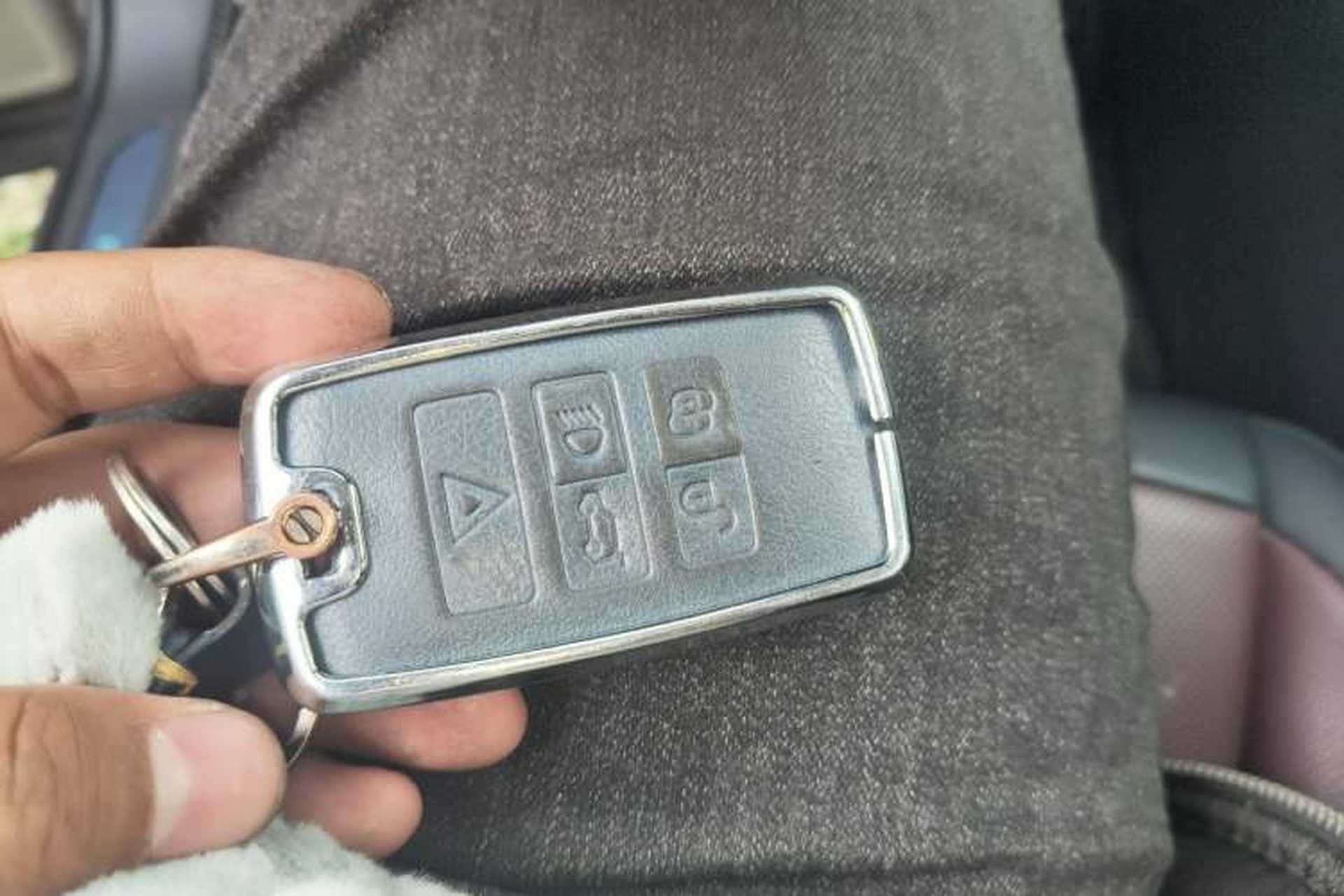 Used Land Rover Range Evoque 2023 Aurora L 249 PS Luxury Edition Vehicle Key