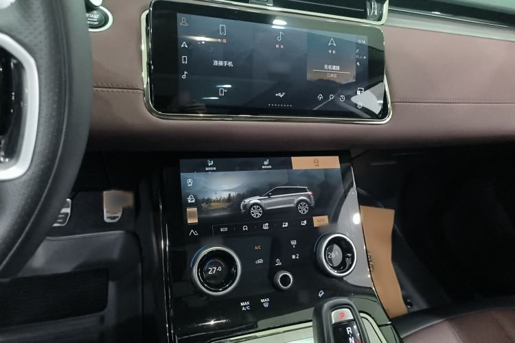 Used Land Rover Range Evoque 2023 Aurora L 249 PS Luxury Edition Audio And AC Panel