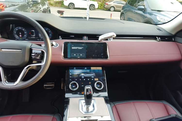 Used Land Rover Range Evoque 2023 Aurora L 249 PS Luxury Edition Audio And AC Panel