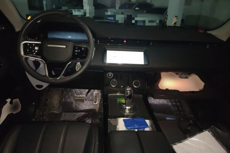 Used Land Rover Range Evoque 2023 Aurora L 200PS Elite Edition Center Console