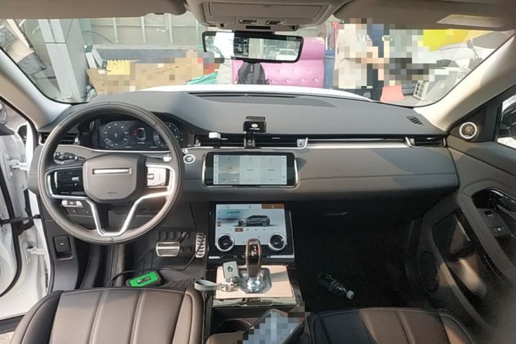 Used Land Rover Range Evoque 2023 Aurora L 249 PS Luxury Edition Center Console
