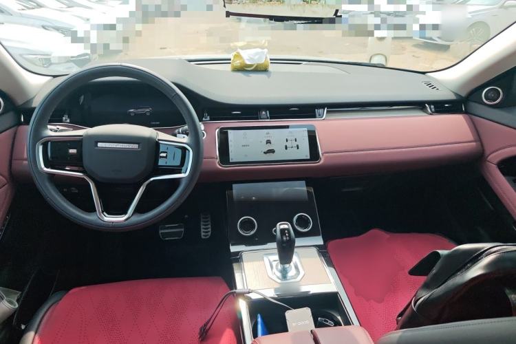 Used Land Rover Range Evoque 2023 Aurora L 249 PS Luxury Edition Center Console