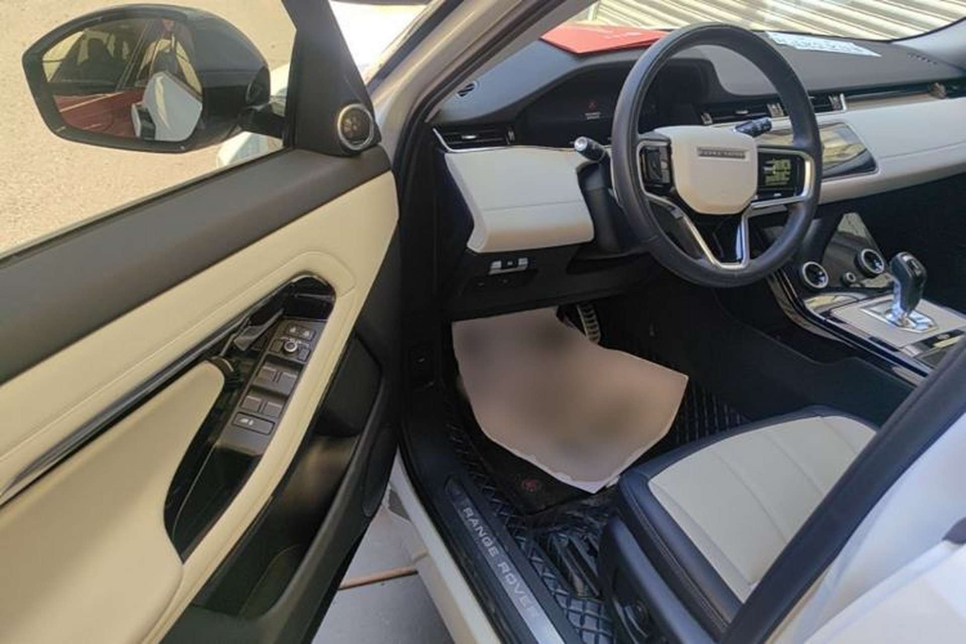 Used Land Rover Range Evoque 2023 Aurora L 249 PS Luxury Edition Driver Seat
