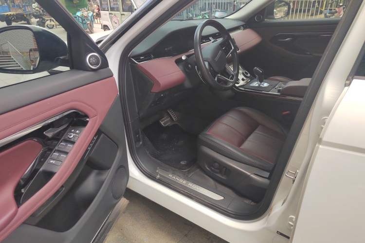 Used Land Rover Range Evoque 2023 Aurora L 249 PS Luxury Edition Driver Seat