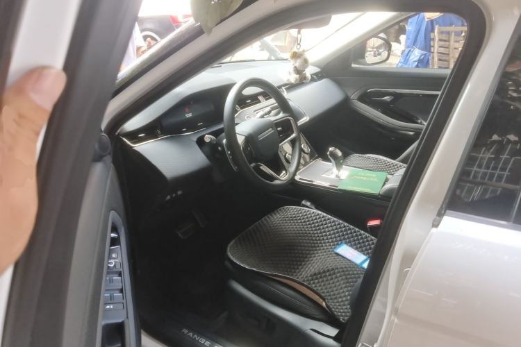 Used Land Rover Range Evoque 2023 Aurora L 200PS Elite Edition Driver Seat