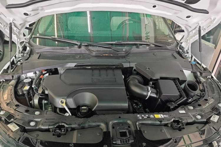Used Land Rover Range Evoque 2023 Aurora L 249 PS Luxury Edition Engine Bay
