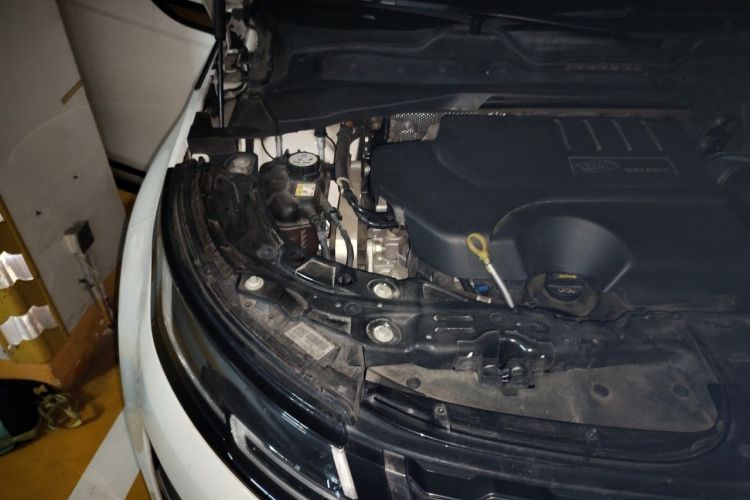 Used Land Rover Range Evoque 2023 Aurora L 249 PS Luxury Edition Engine Bay Left