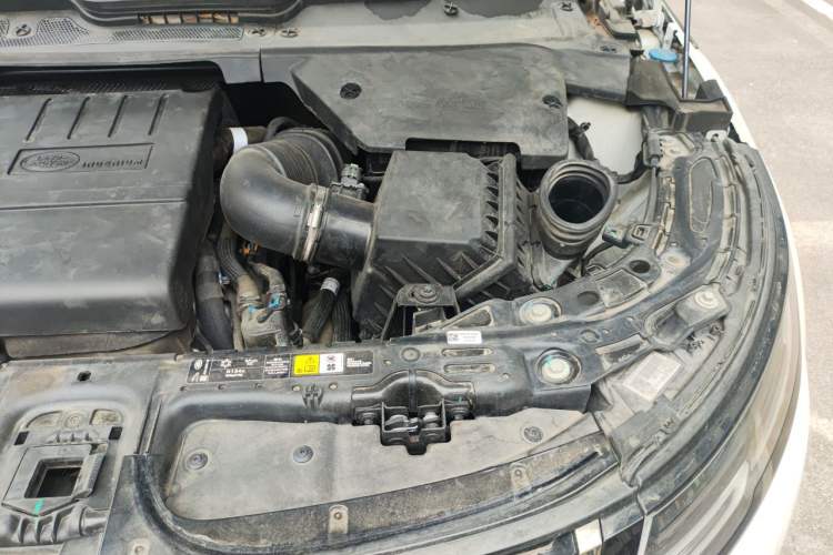 Used Land Rover Range Evoque 2023 Aurora L 249 PS Luxury Edition Engine Bay Left