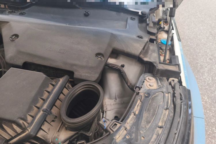 Used Land Rover Range Evoque 2023 Aurora L 249 PS Luxury Edition Engine Bay Left
