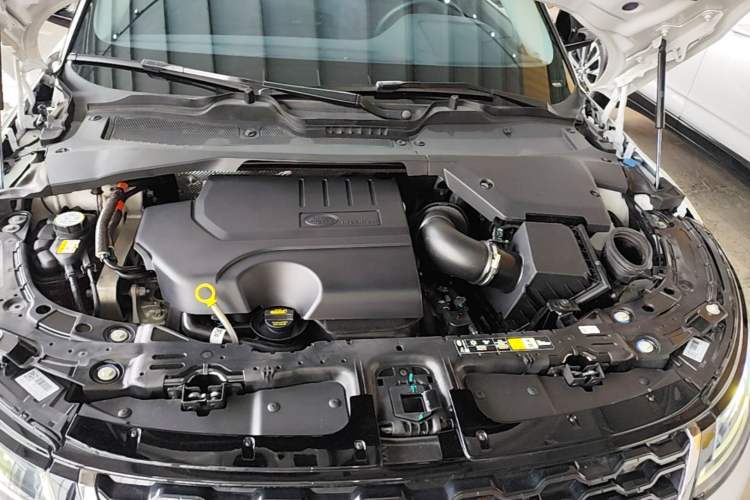 Used Land Rover Range Evoque 2023 Aurora L 249 PS Luxury Edition Engine Bay