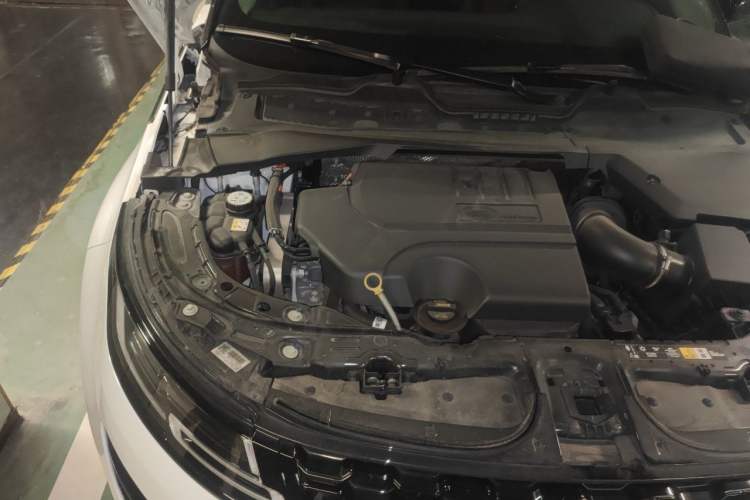 Used Land Rover Range Evoque 2023 Aurora L 249 PS Luxury Edition Engine Bay Right