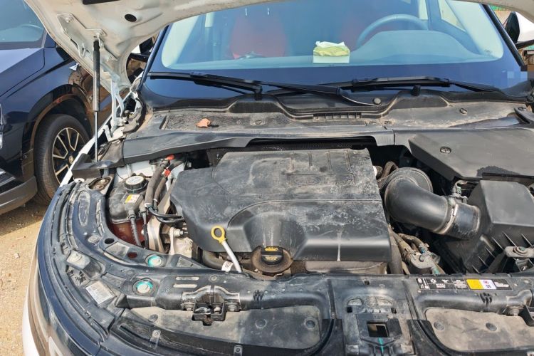 Used Land Rover Range Evoque 2023 Aurora L 249 PS Luxury Edition Engine Bay Right