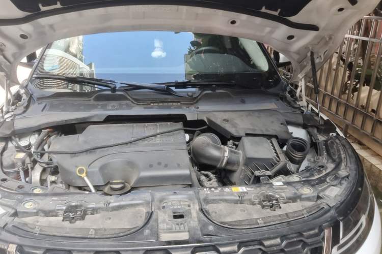 Used Land Rover Range Evoque 2023 Aurora L 200PS Elite Edition Engine Bay