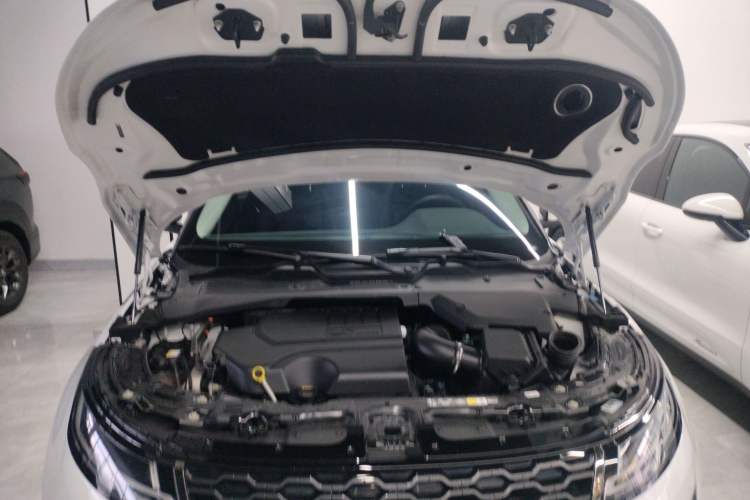 Used Land Rover Range Evoque 2023 Aurora L 249 PS Luxury Edition Engine Bay