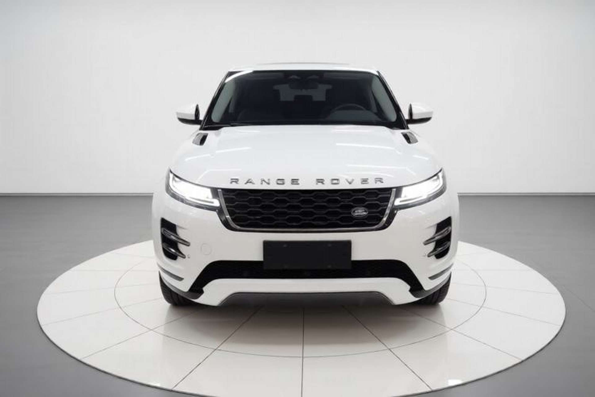 Used Land Rover Range Evoque 2023 Aurora L 249 PS Luxury Edition Exterior 1