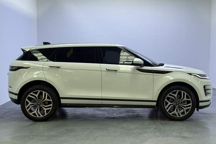 Used Land Rover Range Evoque 2023 Aurora L 249 PS Luxury Edition Exterior 3