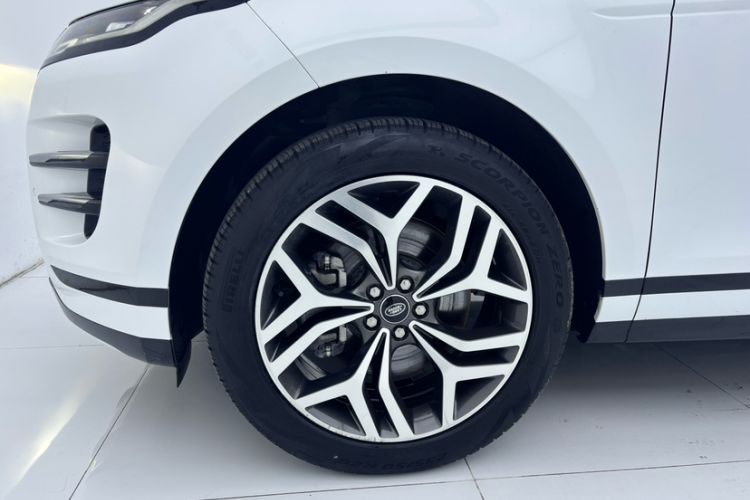 Used Land Rover Range Evoque 2023 Aurora L 249 PS Luxury Edition Exterior 3