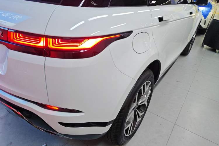 Used Land Rover Range Evoque 2023 Aurora L 249 PS Luxury Edition Exterior 3