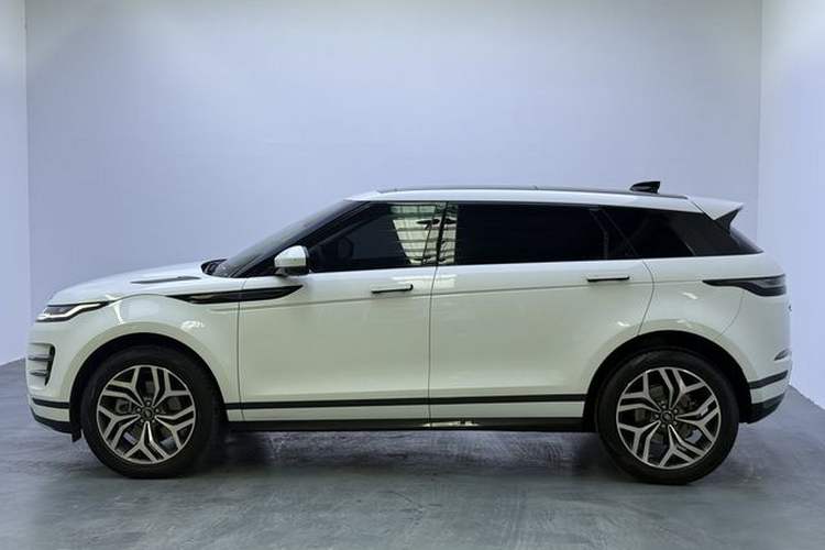 Used Land Rover Range Evoque 2023 Aurora L 249 PS Luxury Edition Exterior 4