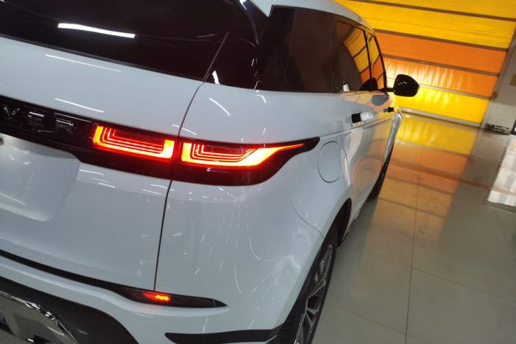 Used Land Rover Range Evoque 2023 Aurora L 249 PS Luxury Edition Exterior 6