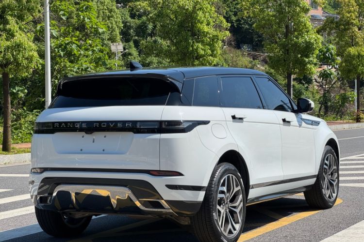Used Land Rover Range Evoque 2023 Aurora L 249 PS Luxury Edition Exterior 6