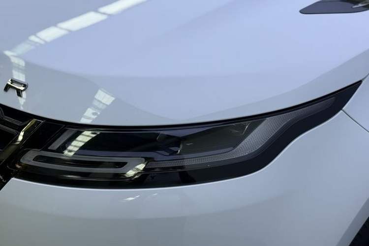Used Land Rover Range Evoque 2023 Aurora L 249 PS Luxury Edition Exterior 8