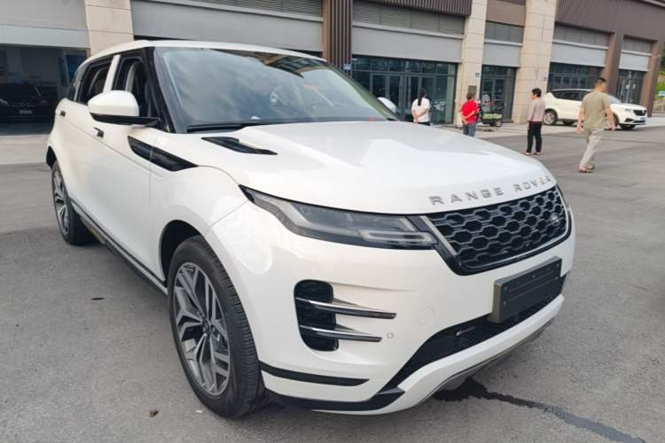 Used Land Rover Range Evoque 2023 Aurora L 249 PS Luxury Edition Front Right 45 Deg