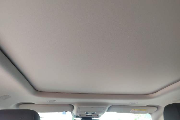 Used Land Rover Range Evoque 2023 Aurora L 249 PS Luxury Edition Headliner
