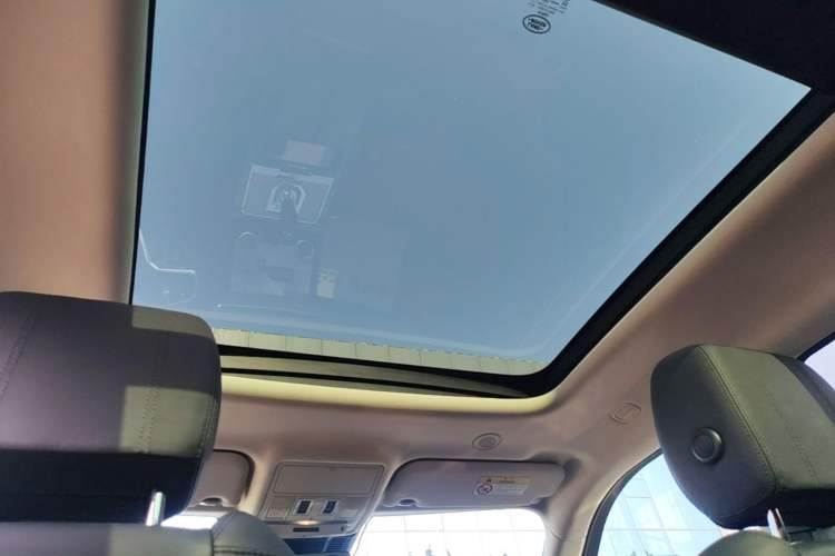 Used Land Rover Range Evoque 2023 Aurora L 249 PS Luxury Edition Headliner