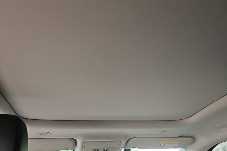 Used Land Rover Range Evoque 2023 Aurora L 249 PS Luxury Edition Headliner