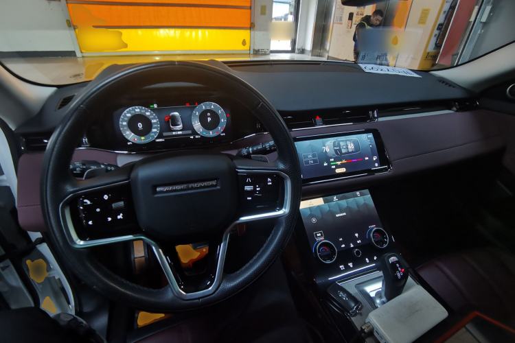 Used Land Rover Range Evoque 2023 Aurora L 249 PS Luxury Edition Interior 2