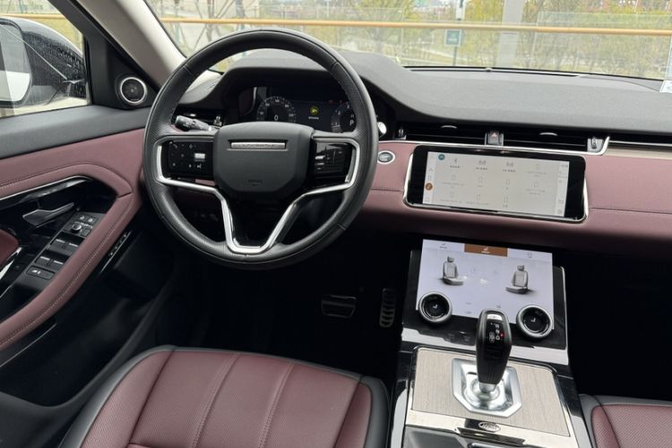 Used Land Rover Range Evoque 2023 Aurora L 249 PS Luxury Edition Interior 2